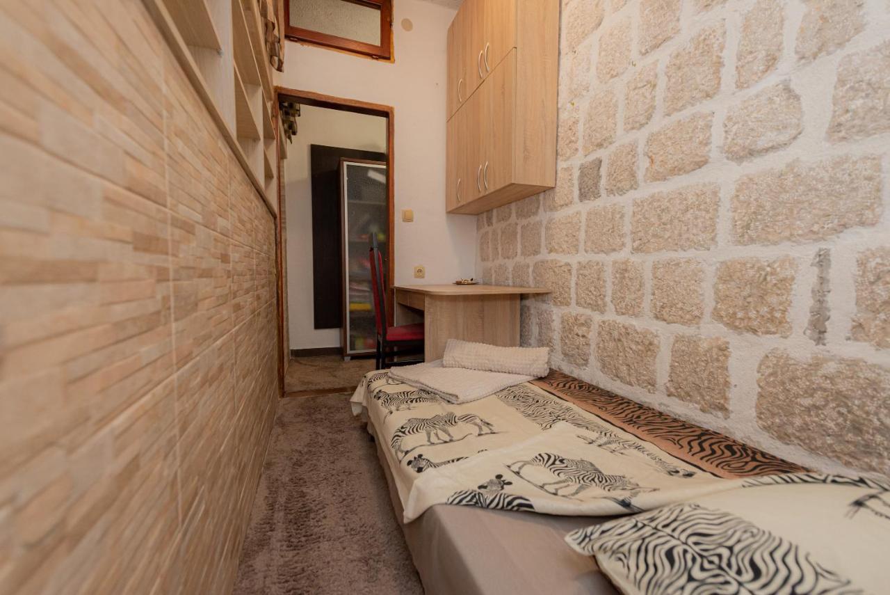 Sea Front 171 Apartment Kotor Exterior photo